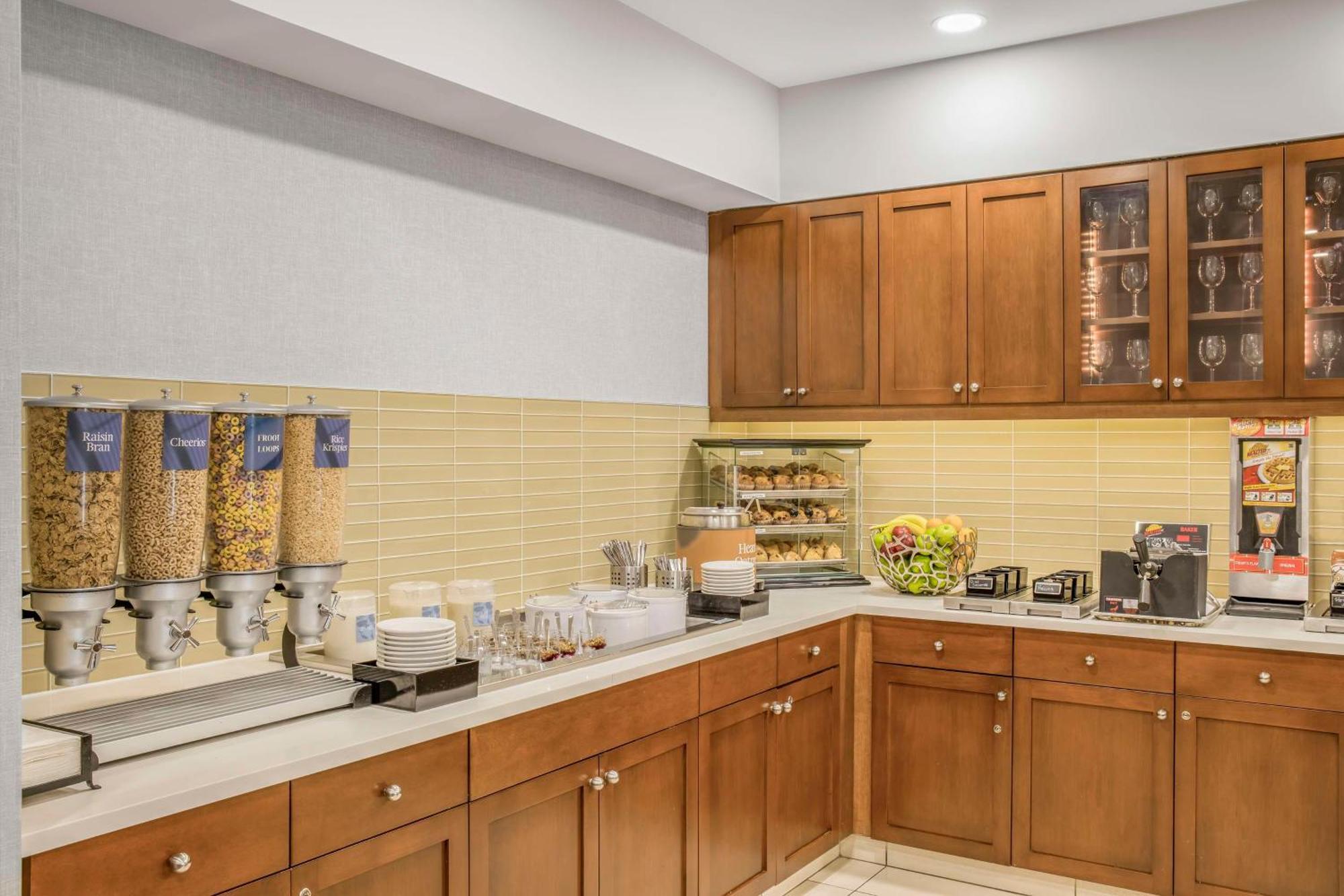 Homewood Suites By Hilton Winnipeg Airport - Polo Park Dış mekan fotoğraf